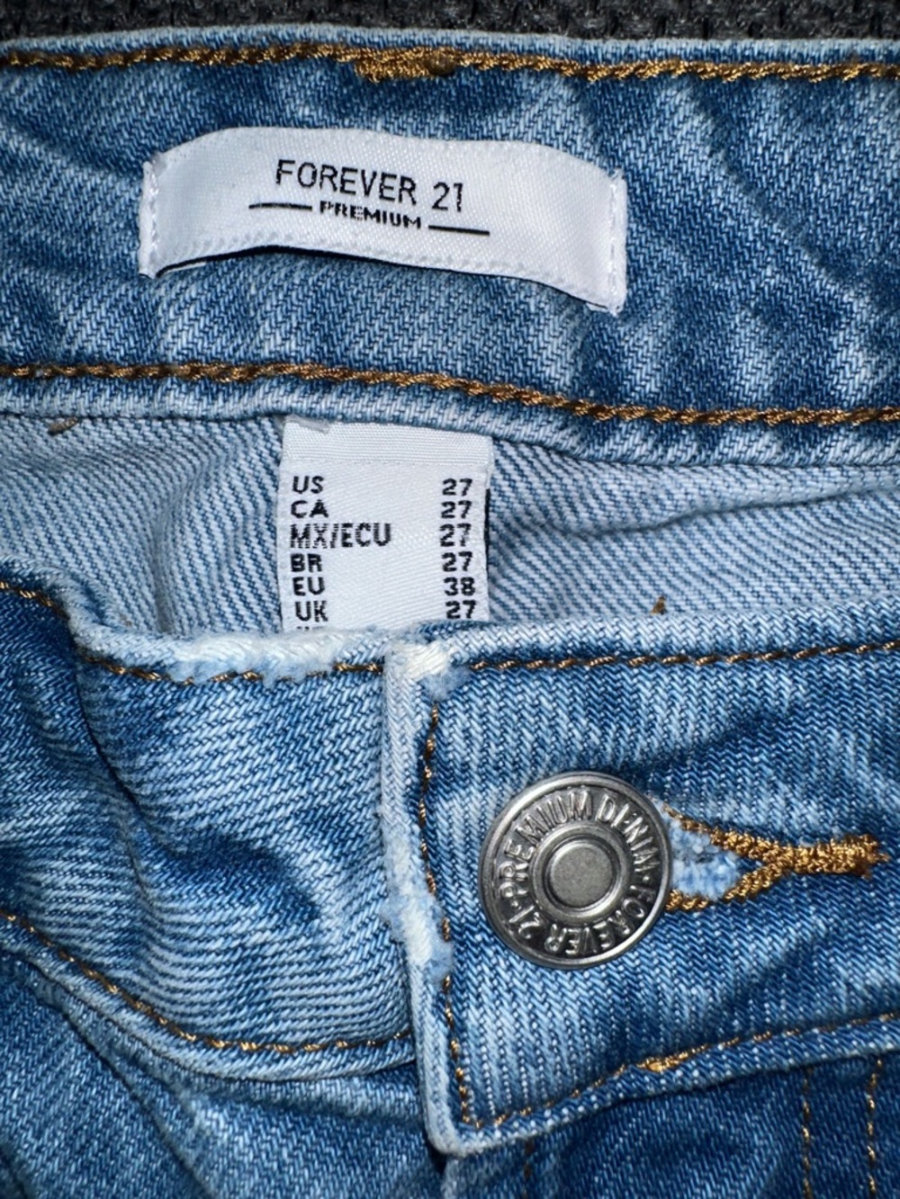 Forever 21 Washed Blue Low-Rise baggy Jeans